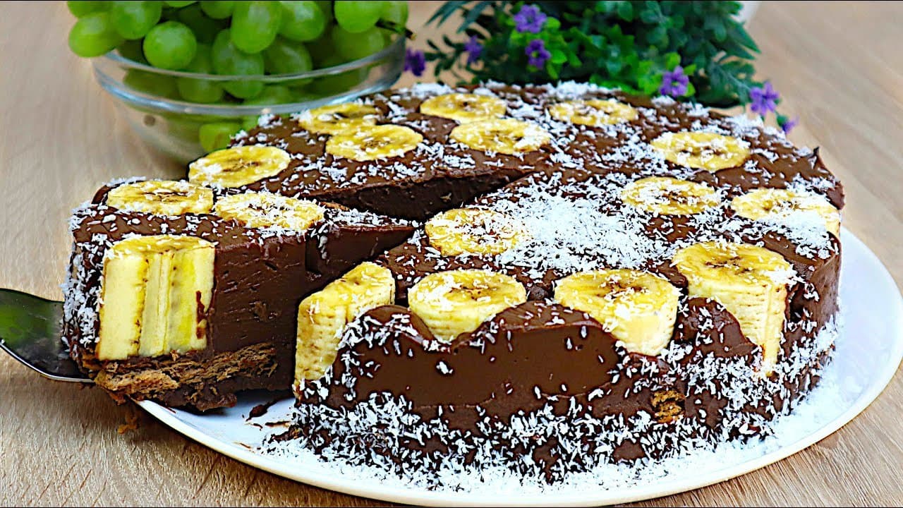 No-Bake 10-Minute Chocolate Banana Cream Cake