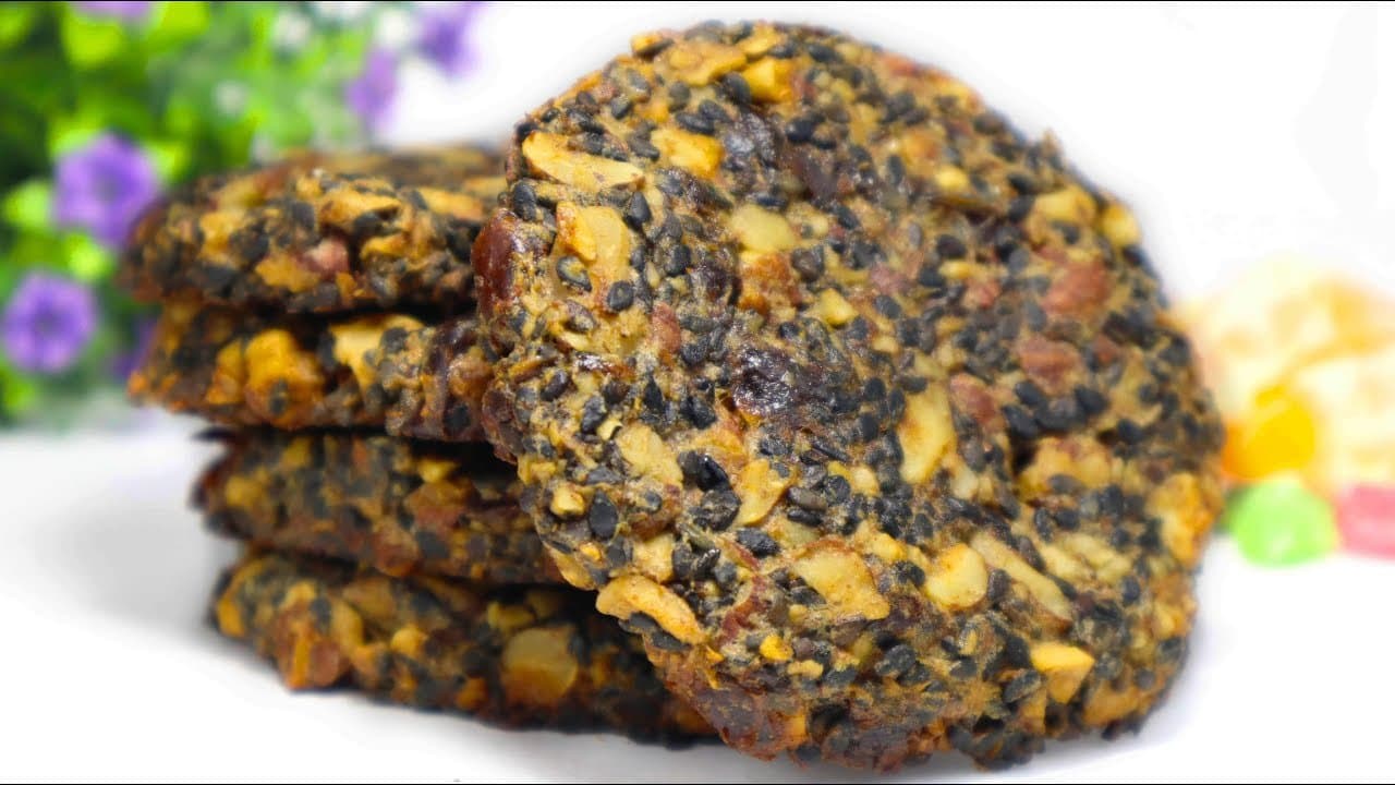 Gluten-Free 4-Ingredient Hazelnut Date Banana Cookies