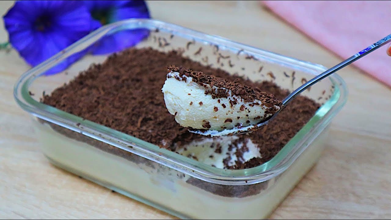 Hafer-Butterkuchen mit Banane und Zitrone