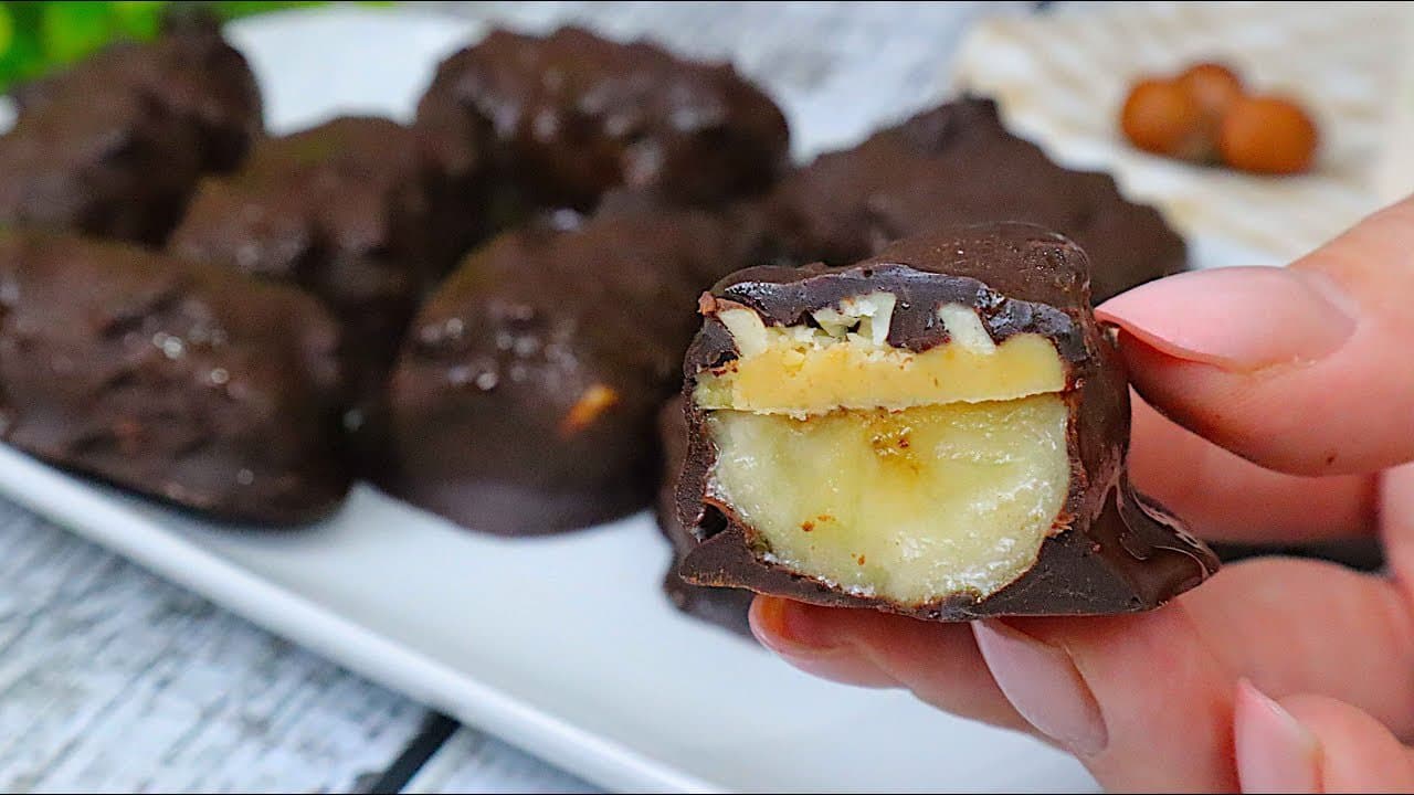 No-Bake Peanut Banana Chocolate Bites
