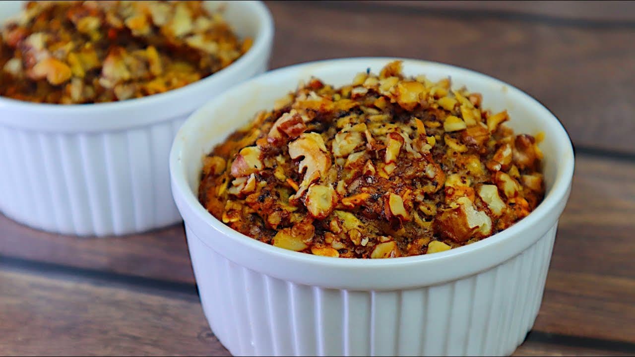 Baked Oatmeal Banana Chocolate Cups