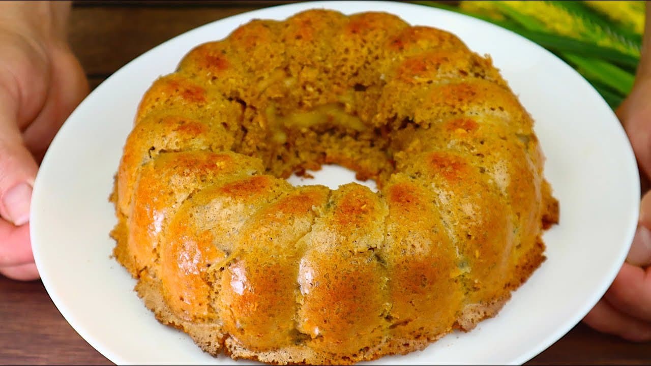 Flourless Oat Apple Sponge Cake