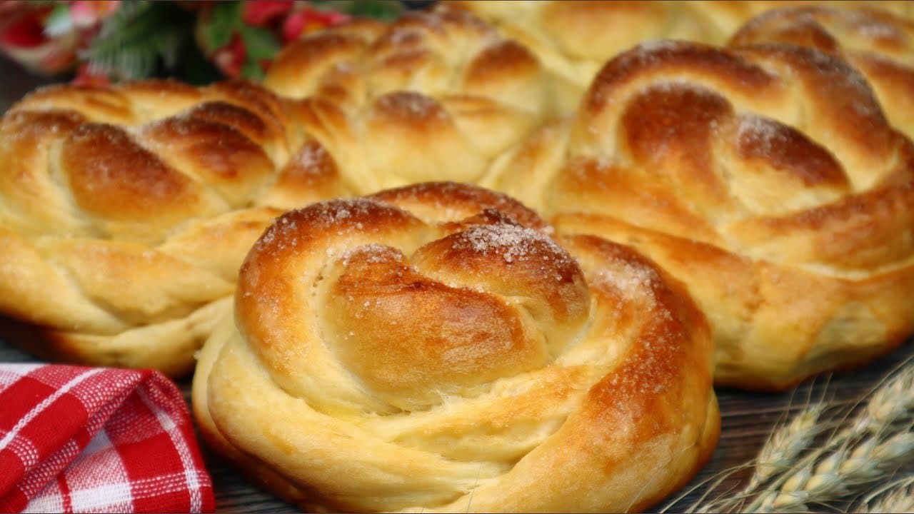 Grandma's Sweet Milk Buns with Vanilla Sugar