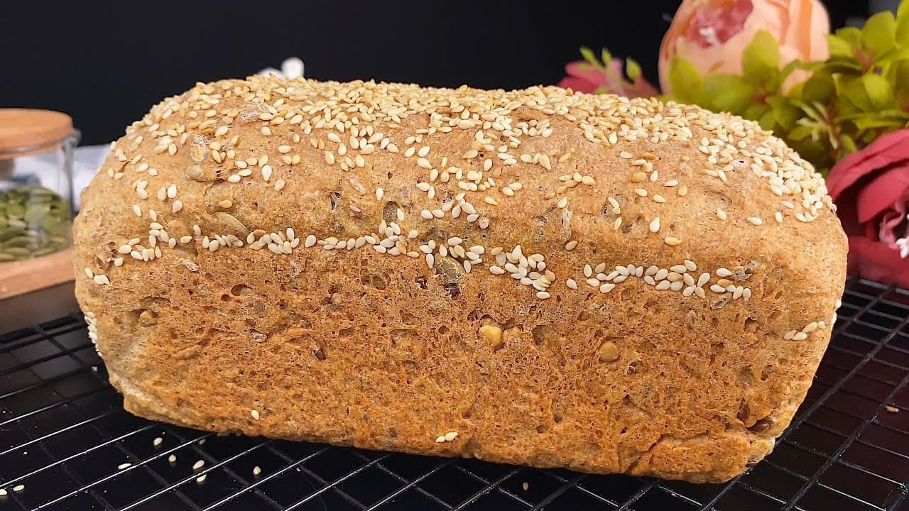 Norwegian Whole-Grain Seed Bread (Yeasted)