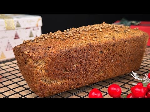 Apple and Pumpkin Seed Bread — Flour-free, baking-powder-free bread made with ground flaxseed, chia, pumpkin se