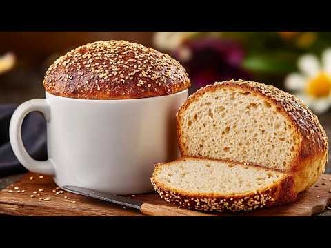 Pan keto de nueces y avellanas en taza — Un rápido pan keto en taza hecho con nueces, avellanas, linaza y psyllium. Sin g