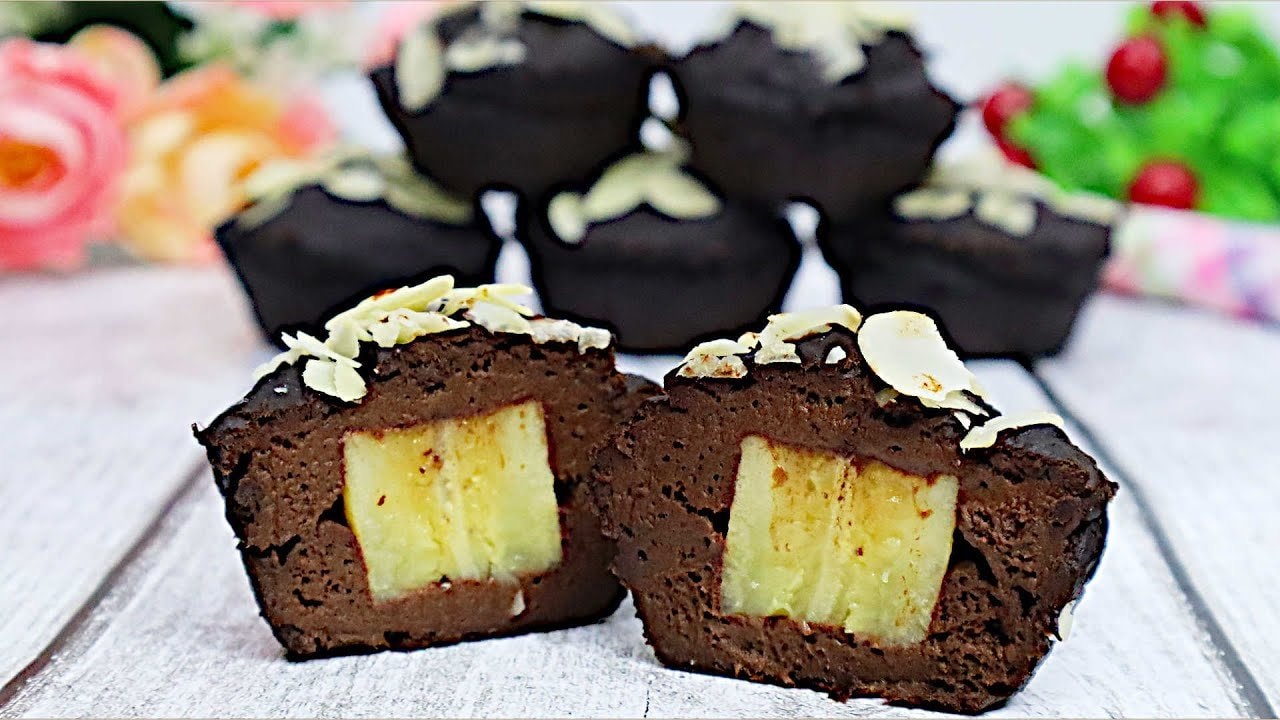 Flourless Banana Cocoa Muffins (Gluten-Free, Egg-Free) — Soft chocolate muffins blended from ripe bananas, cocoa and a touch of gelatin f