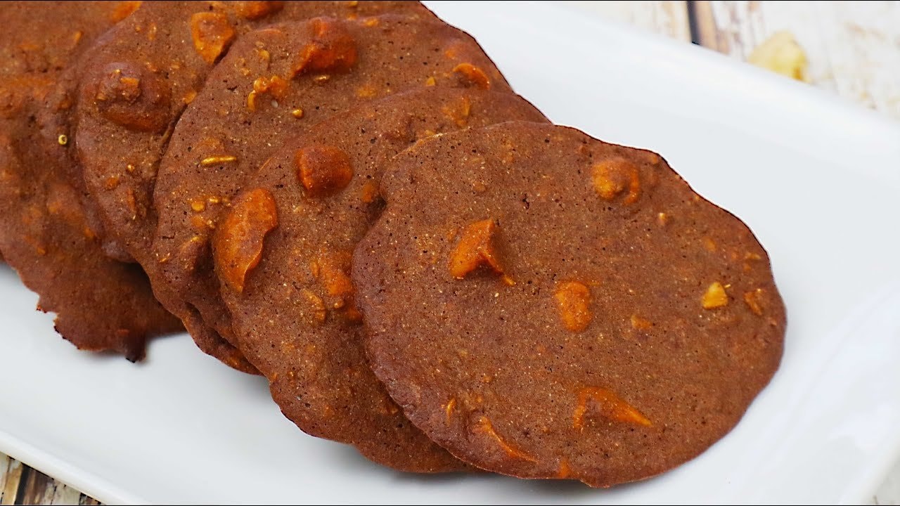 Galletas de chocolate de trigo sarraceno, avena y anacardos (sin azúcar) — Galletas intensas de cacao con avena, harina de trigo sarraceno y anacardos. End