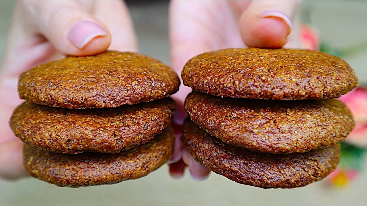 Galletas de mantequilla de cacahuete y chía de 3 ingredientes (veganas) — Galletas masticables de mantequilla de cacahuete con huevo de chía y azúcar de c