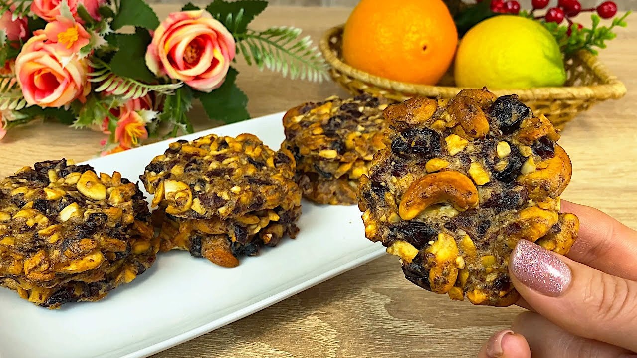 Gâteau banane-cacao aux canneberges sans farine — Gâteau banane-cacao moelleux sans farine avec flocons d'avoine moulus, canneberg