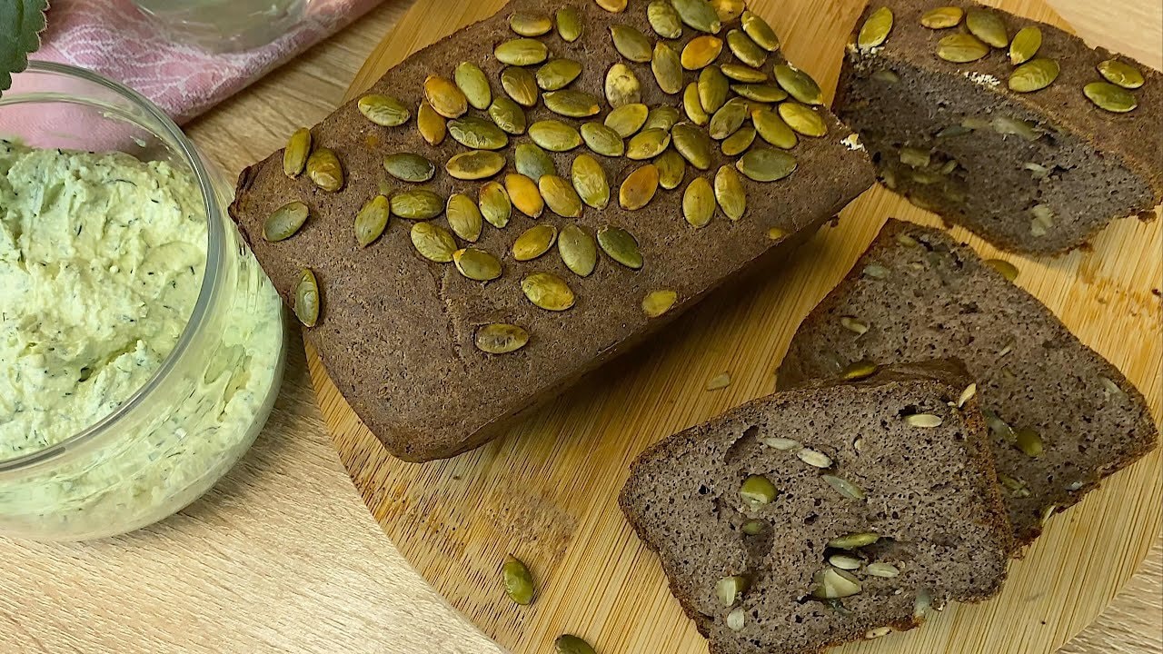 Pan apto para diabéticos de linaza y requesón — Hogaza densa baja en carbohidratos con harina de lino, cáscara de psyllium, semi