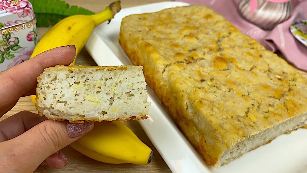 Pan de plátano y harina de arroz sin gluten (sin azúcar) — Pan tierno de plátano con levadura hecho con arroz cocido y harina de arroz, end