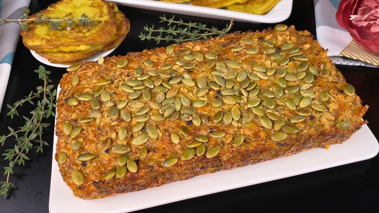 Pan de brócoli, avena y queso (sin trigo) — Hogaza salada sin trigo con brócoli triturado, 2 huevos, avena remojada, champiñ