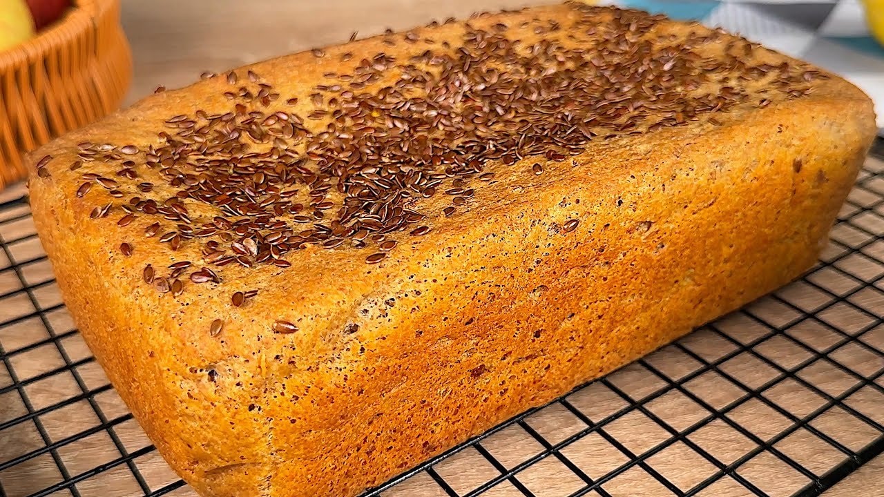 Gefülltes Hefe-Linsenbrot mit Zwiebelfüllung — Rustikales Vollkornbrot mit einem glatten Linsenpüree-Teig und einer aromatische