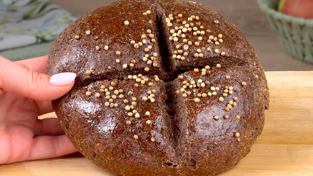 Pan keto de linaza con 3 ingredientes (vegano, bajo en carbohidratos) — Hogaza keto densa a base de linaza molida, psyllium y agua hirviendo, aromatizad
