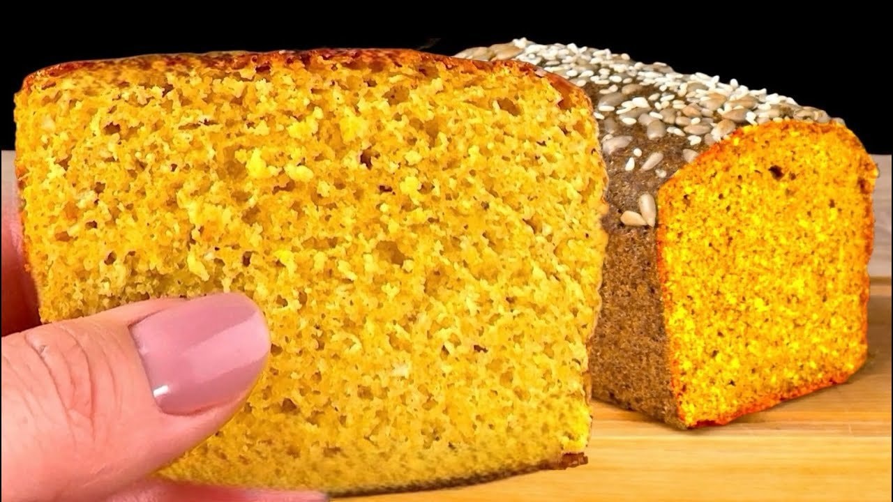 Hefe-Linsenbrot mit Kurkuma & Paprika — Goldenes Hefe-Linsenbrot gewürzt mit Kurkuma, süßem Paprikapulver und Knoblauch,