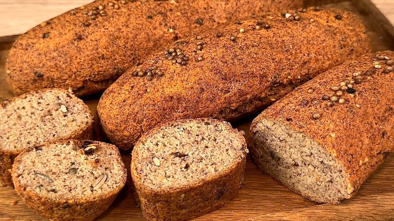 Rote-Linsen-Haselnussbrot mit Chia (Ohne Einweichen) — Warmer Rote-Linsen-Laib mit gerösteten Haselnüssen, Chia und süßem Paprikapulver