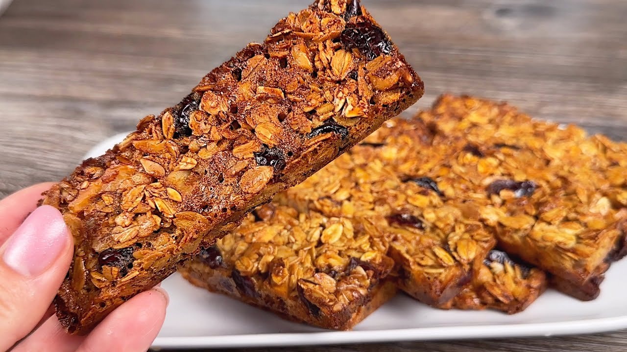Oat Walnut Cranberry Energy Cookies (No Sugar) — Chewy flourless breakfast cookies packed with oats, walnuts and tart cranberries