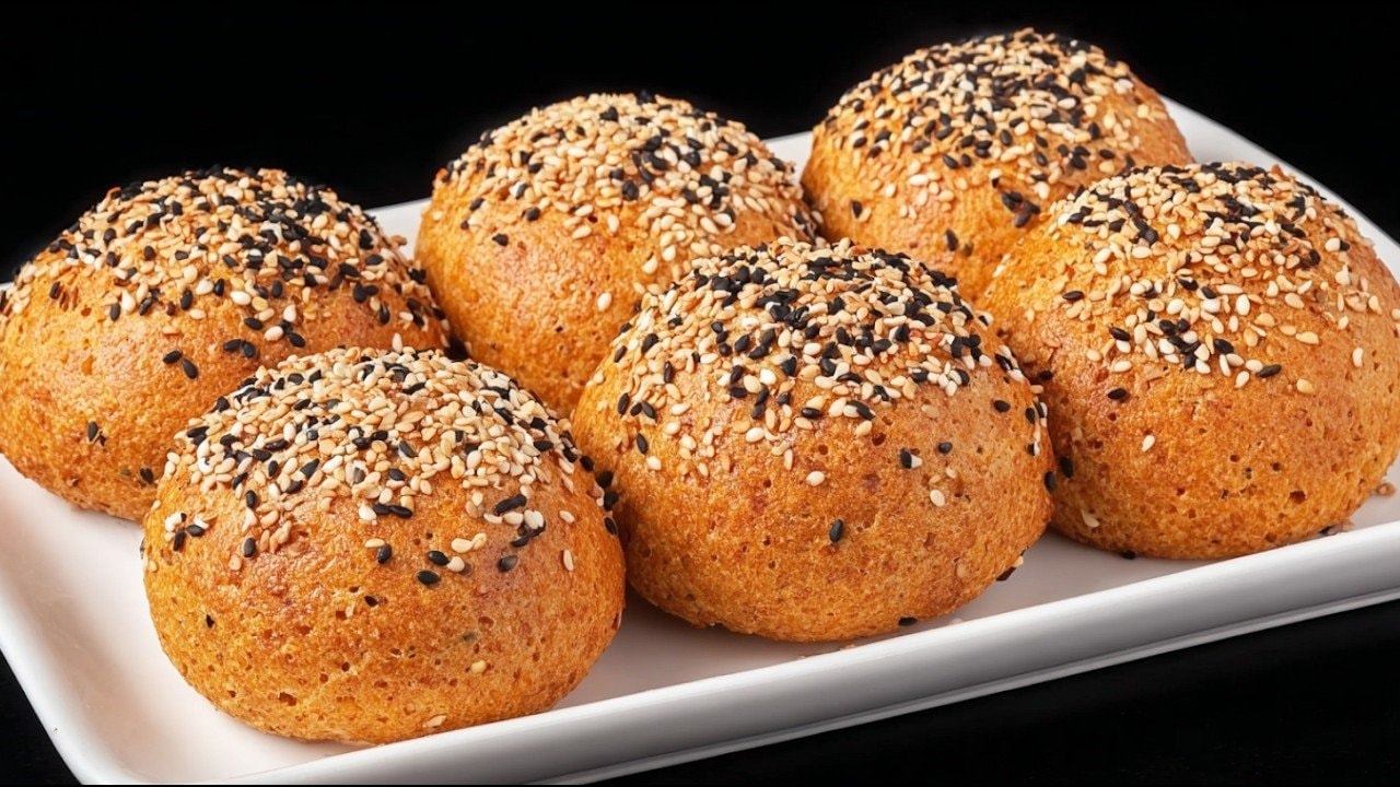 Panecillos de lentejas rojas y psyllium (sin huevo, veganos) — Panecillos veganos integrales de lentejas rojas remojadas triturados con psylliu